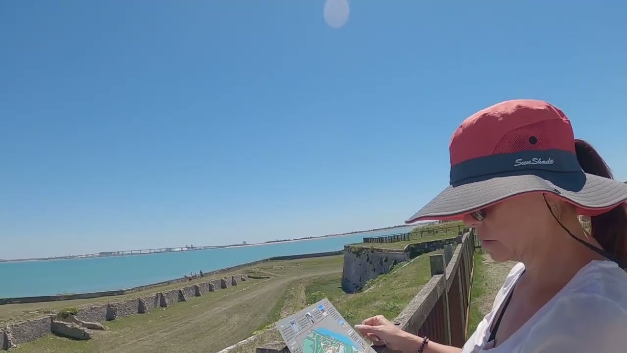 Fort La Prée et l'Abbaye des Châteliers