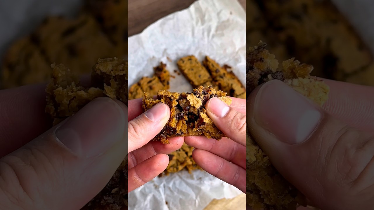 These Chickpea Blondies have 8gr of protein each 🤯 