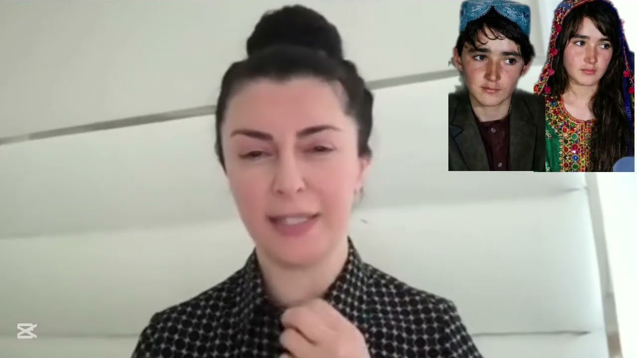 نوریه دختر که بخاطر مصارف خانه لباس مردانه میپوشید