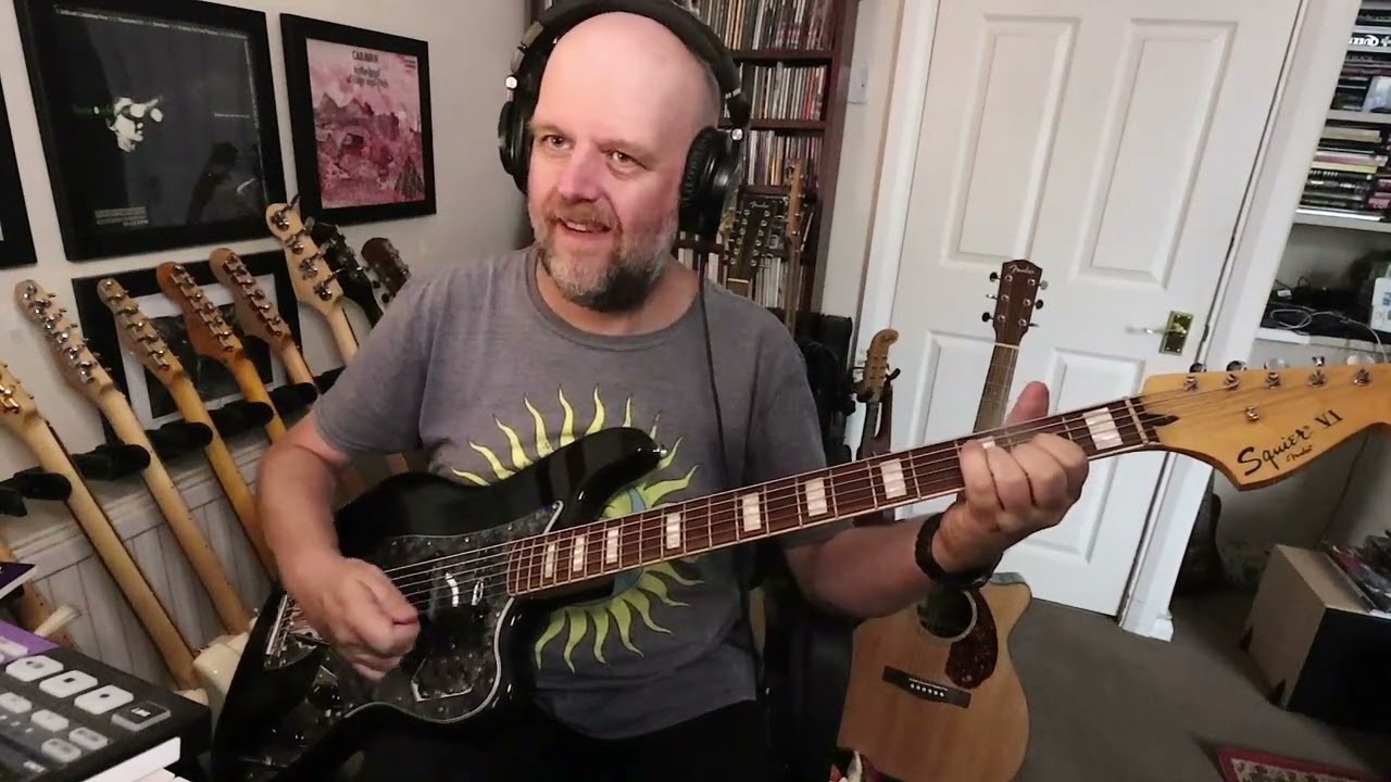 Squier Vintage Modified Bass VI