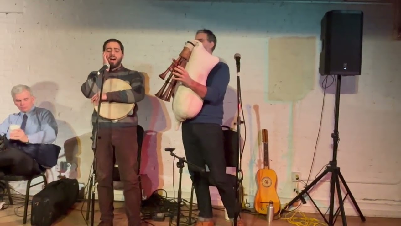 Zampogna with singing 2