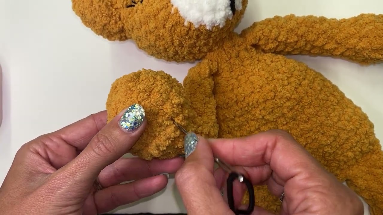 Sleepy Lion Paw Details - Loops By Emmie Lou