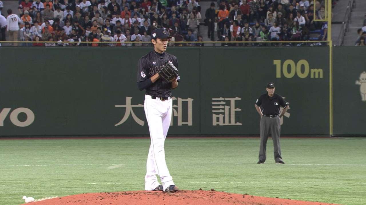 JPN@MLB: Fujinami strikes out five for Samurai Japan