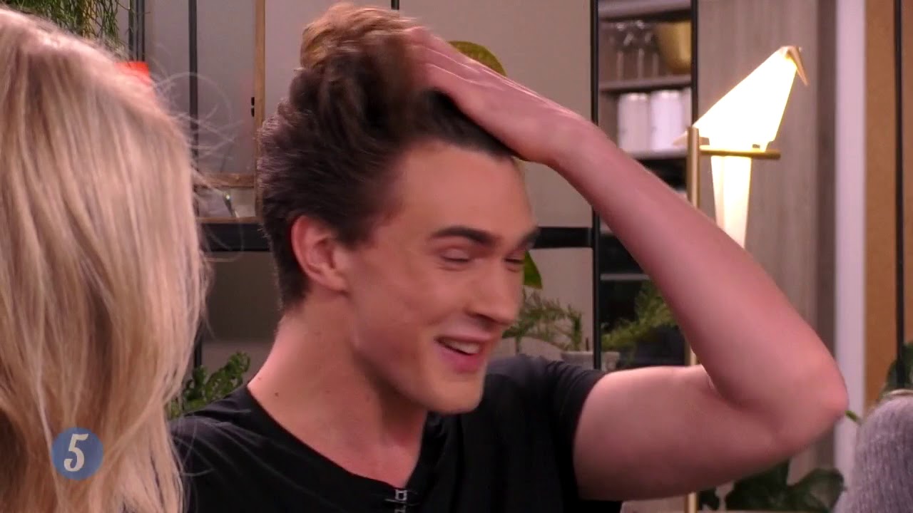 Timon Krause leest gedachtes van Nanne Meijer & Koen Wijland (met klein foutje!) // 5 Uur Live