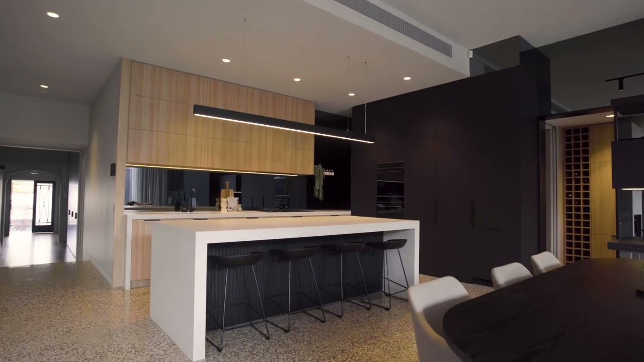 Sheridan Building - Strathmore Showcase