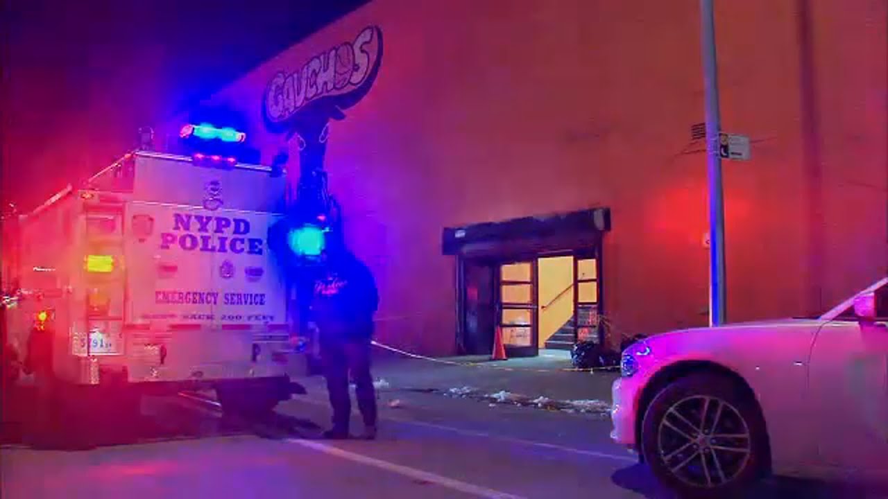 Shots fired inside Gauchos Gym during high school basketball game in Bronx