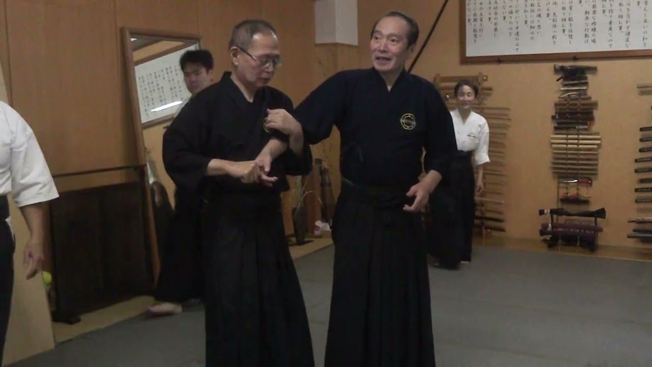 古武道　大東流合気柔術武門会1/4㈬　指1本の技も手首・腕を掴まれてからかける技も基本は同じ。