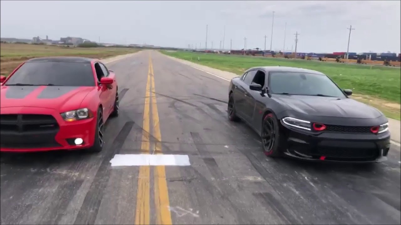 2014 VS 2015 Dodge Charger Rt Street Race
