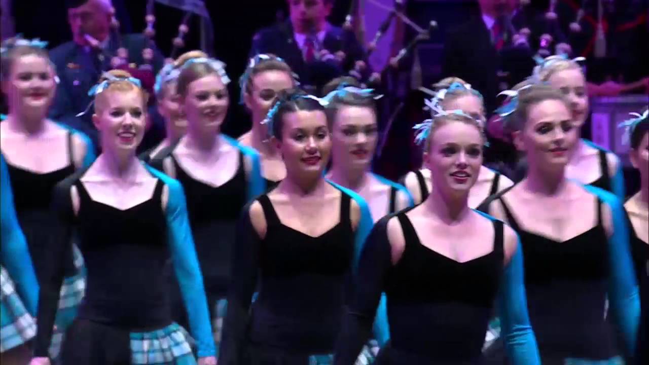 2016 VIT HD MASSED PIPES, DRUMS AND DANCERS