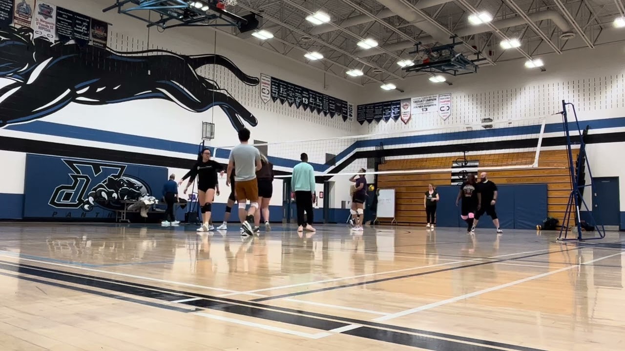 Solar Spikes vs. Bumping Birds (game 1 - set 2)