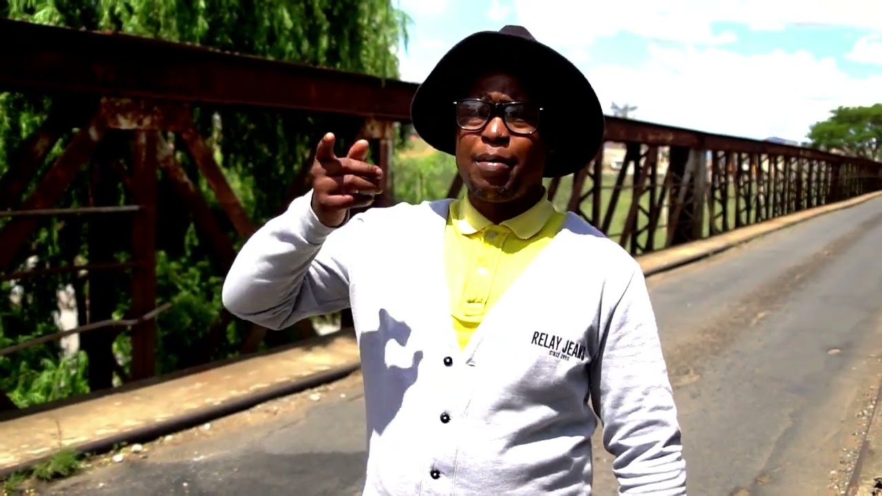 Buffalo Bridge Separates Nquthu & Dundee (uMzinyathi). ROAD: R68