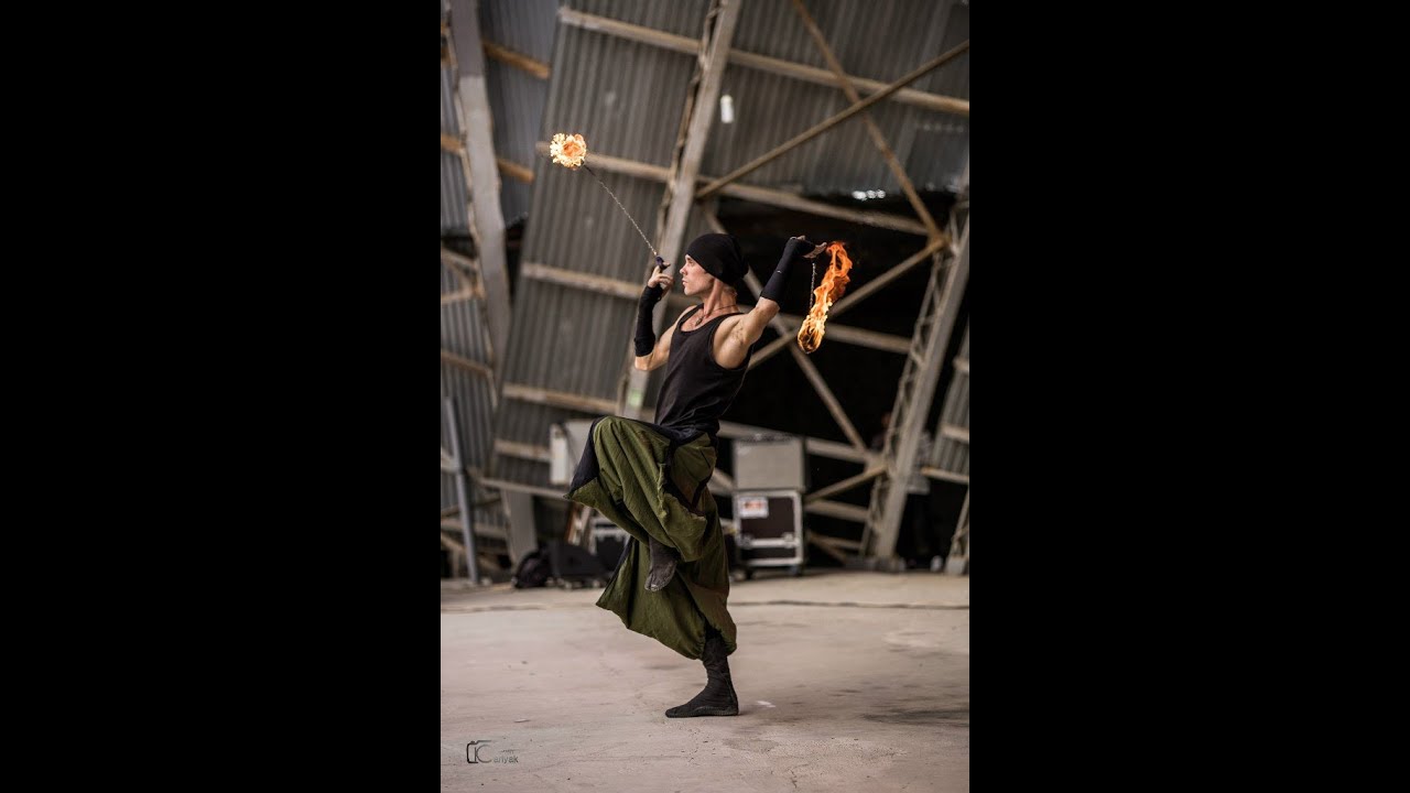 Igor fire poi performance on Fire life fest