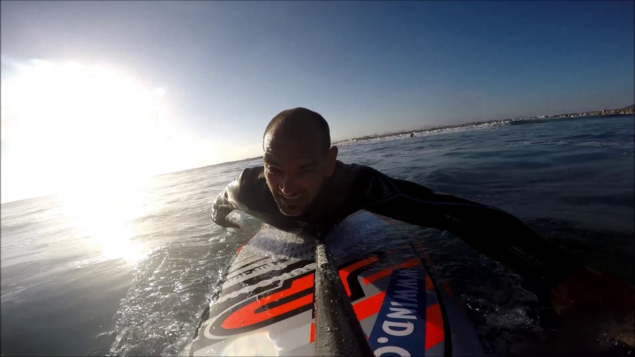 SUp Surfing Fuerteventura am Rocky Point (Corralejo)