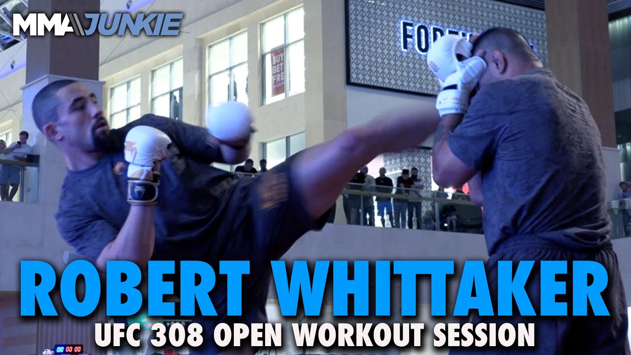Robert Whittaker Goes Through Striking Motions at UFC 308 Open Workouts