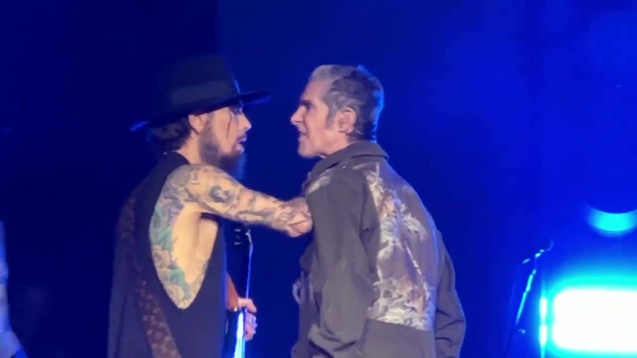 Jane&rsquo;s Addiction Boston 9-13-2024 Original Video Perry Farrell Flips Out. Onstage Fight Dave Navarro