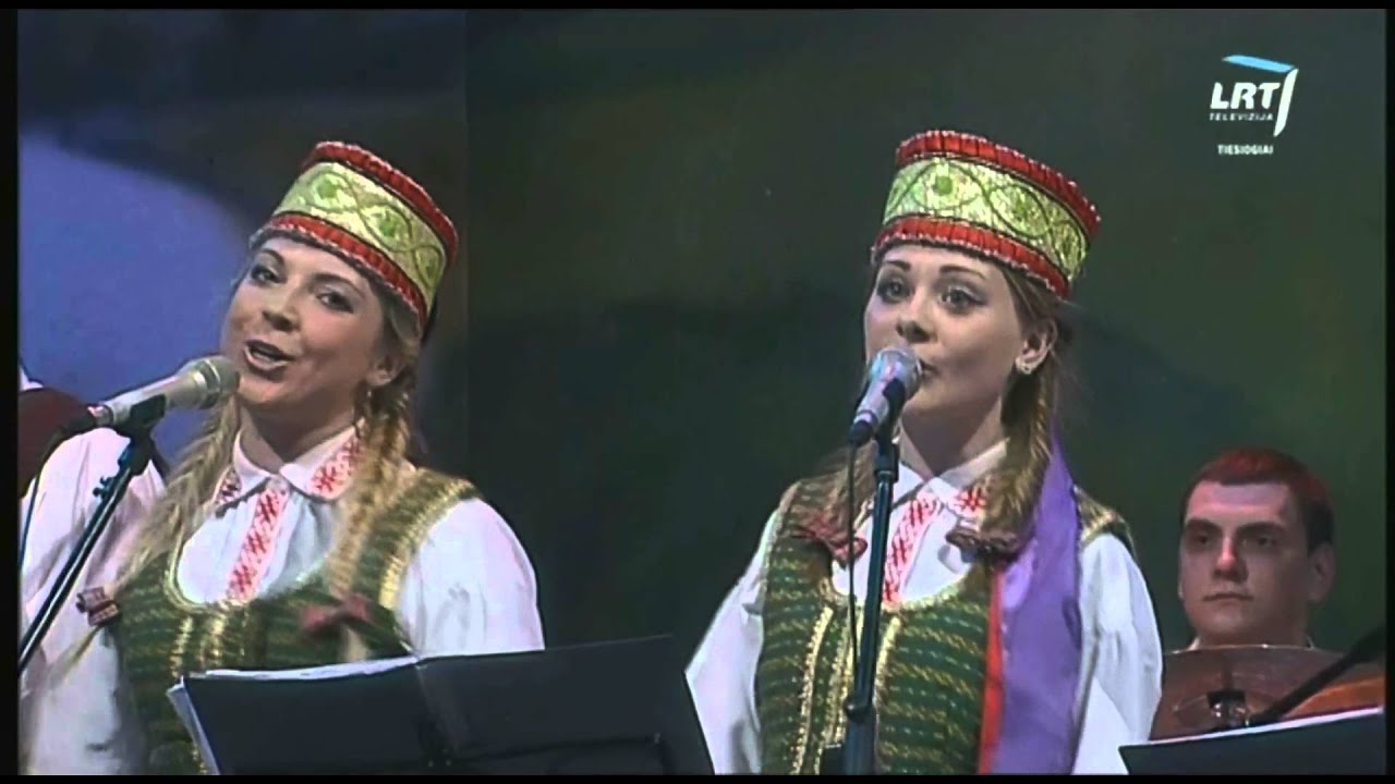 Visagino liaudiškos muzikos kapela „Linksmuolė“ - „Kai dangus horizonte liepsnoja (Mama)“