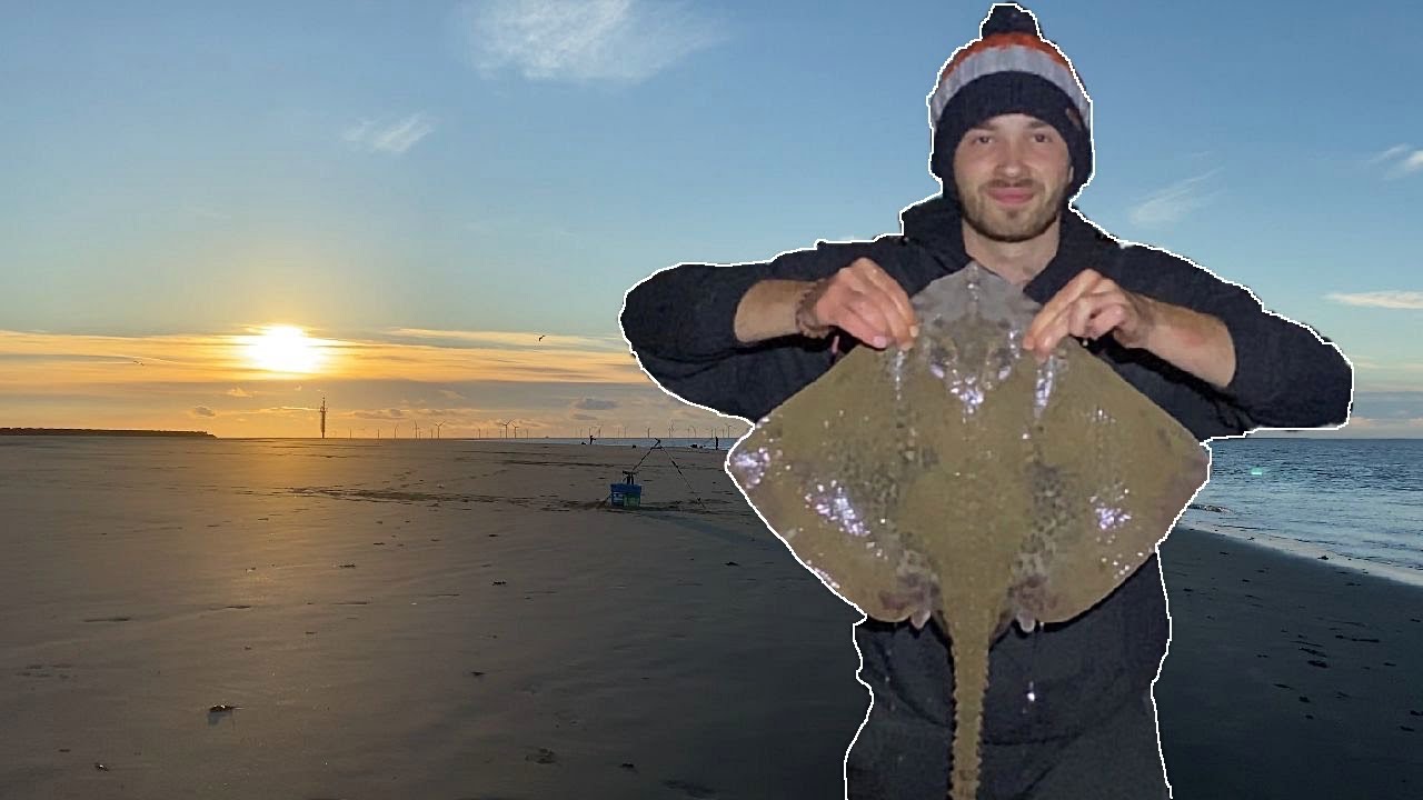 UNBELIEVABLE Ray fishing - PERCH ROCK
