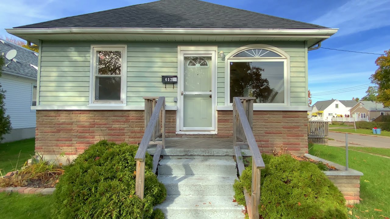 Welcome to 482 Nelson St, Sarnia Ontario!