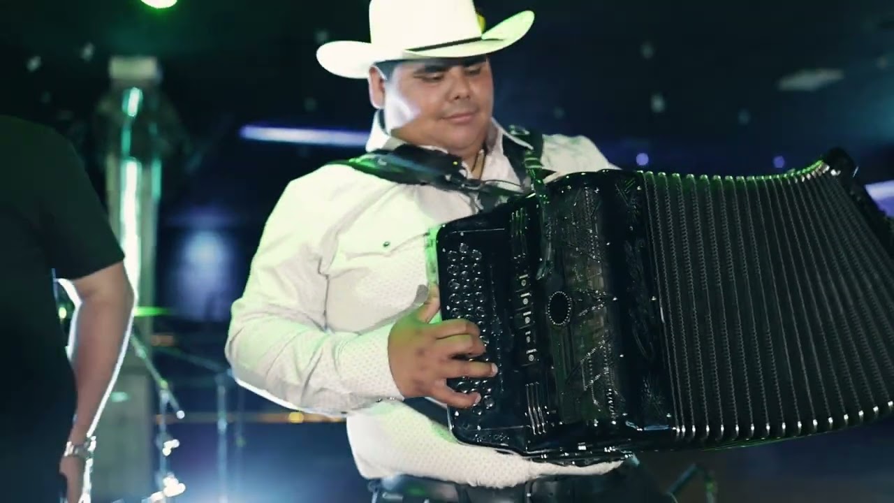 Los 2 Generales X El Gordo Felix - Dejenla Que Sea Feliz