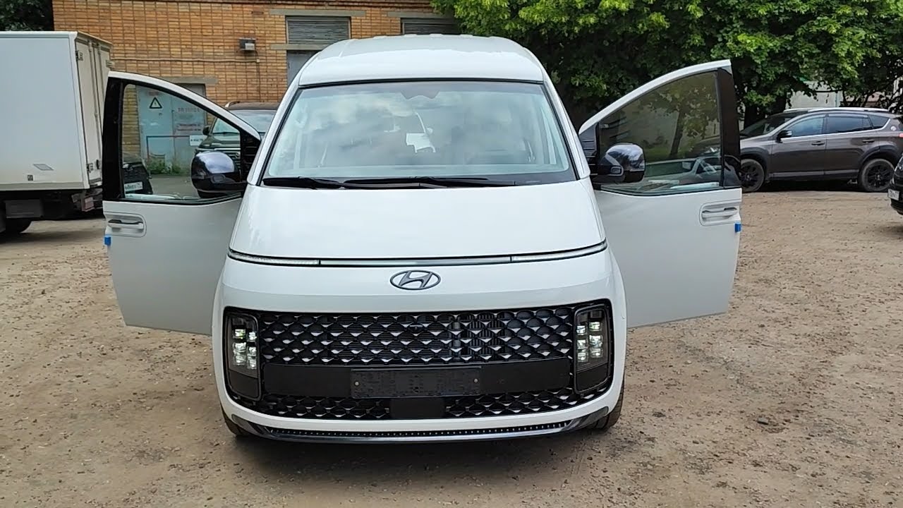 HYUNDAI STARIA LIMOUSINE 4wd  vin 6636 Стария Лимузин