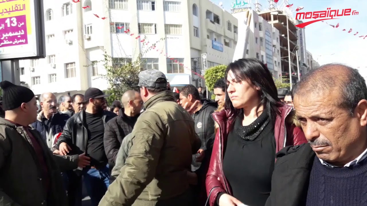 تجمع عمالي في صفاقس مساندة للإضراب