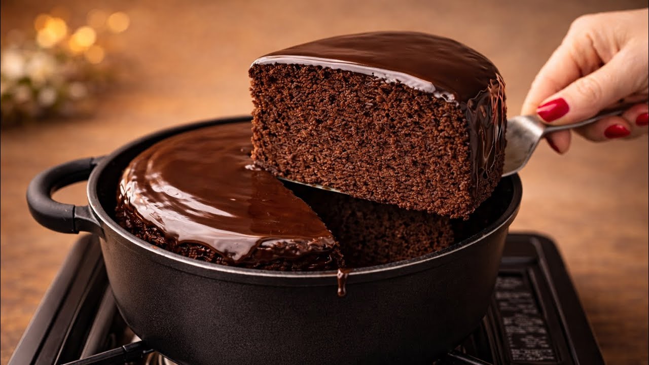 Grandma’s Famous Chocolate Cake – So Soft It Melts in Your Mouth