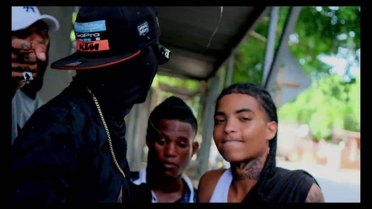 Miguelito & Chulo Style - HACIENDO BILLETE 💸💸💸(Official Video MHG)