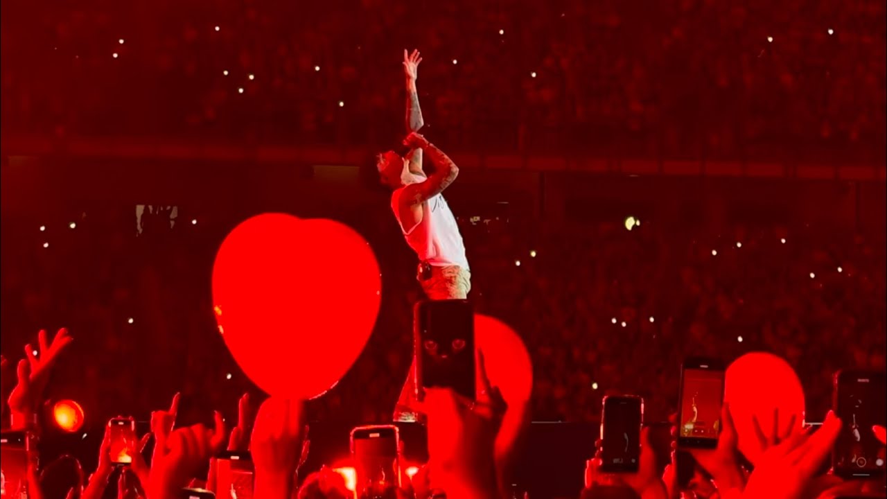 Concerto Ultimo Padova 2024 parte 19 - La Stella più fragile dell'Universo - Vieni ne