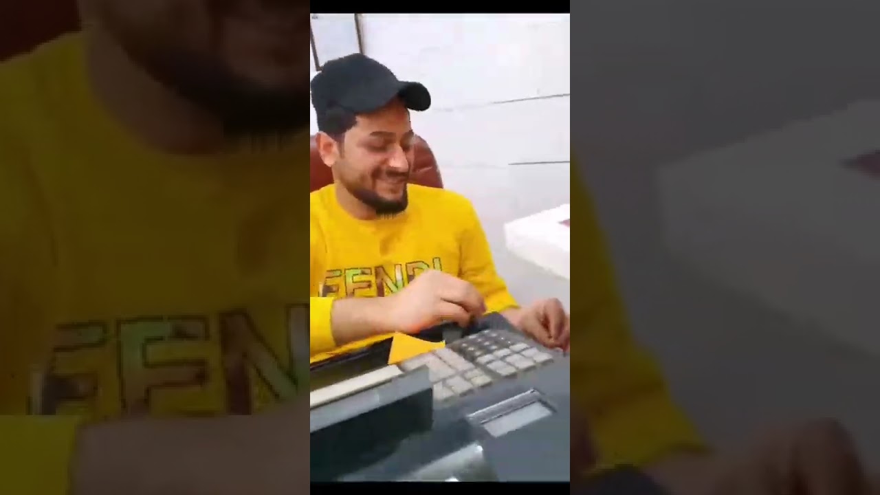 ابتسم فأنت جميل 😄💕  فعالية كلية الصيدلة جامعة كربلاء مرحلة اولى❤