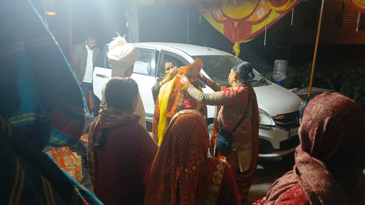 Finally dulhan aagyi Ghar 🥰👌 #shadivlog #pahadi #pahadirituals #youtubevlogs 