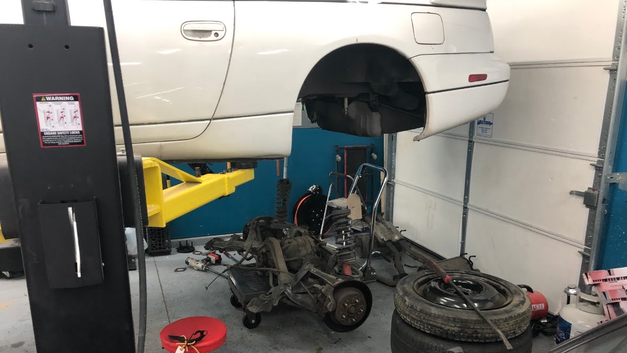 Dropping the Rear Subframe on a Nissan 300ZX Z32 — Hidden Problems
