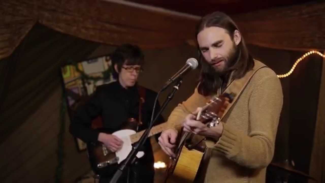 Sam Lewis - Waiting On You (Live in Nashville)