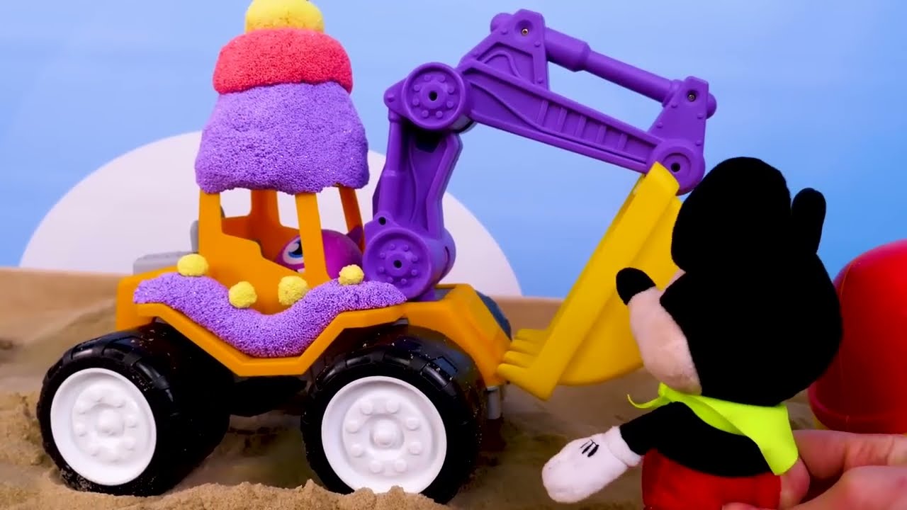 ¡No saltes tan alto! Patrick llega a otro planeta y se asusta muchísimo. Mickey Mouse para niños.