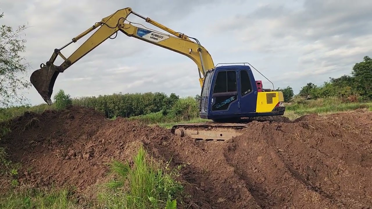 ชมฝีมือเหลาน้อยลอกนา... โยนดินกันหน่อย