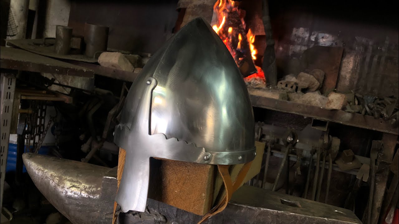 Ковка шлема Святого Вацлава . Simple helmet forging .