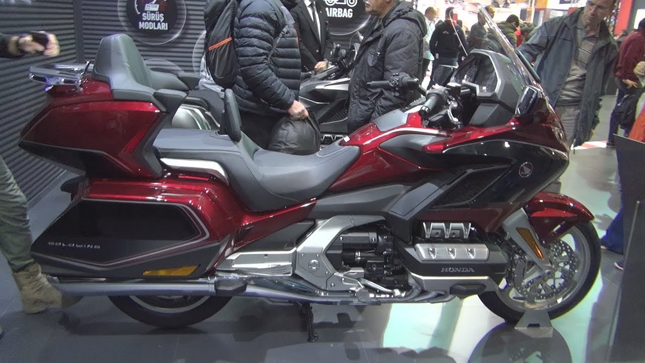 Honda GL1800 Gold Wing (2019) Exterior and Interior