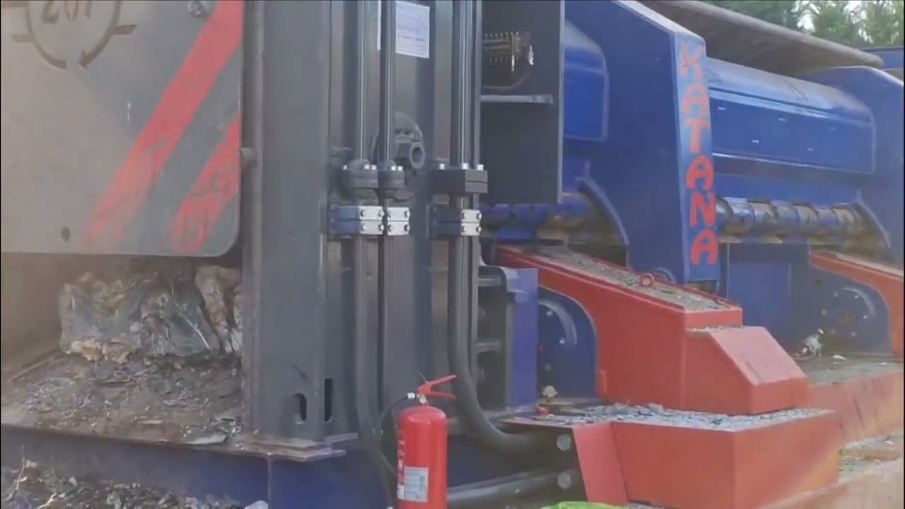 Prasonożyce Katana 267 TC do recyklingu złomu