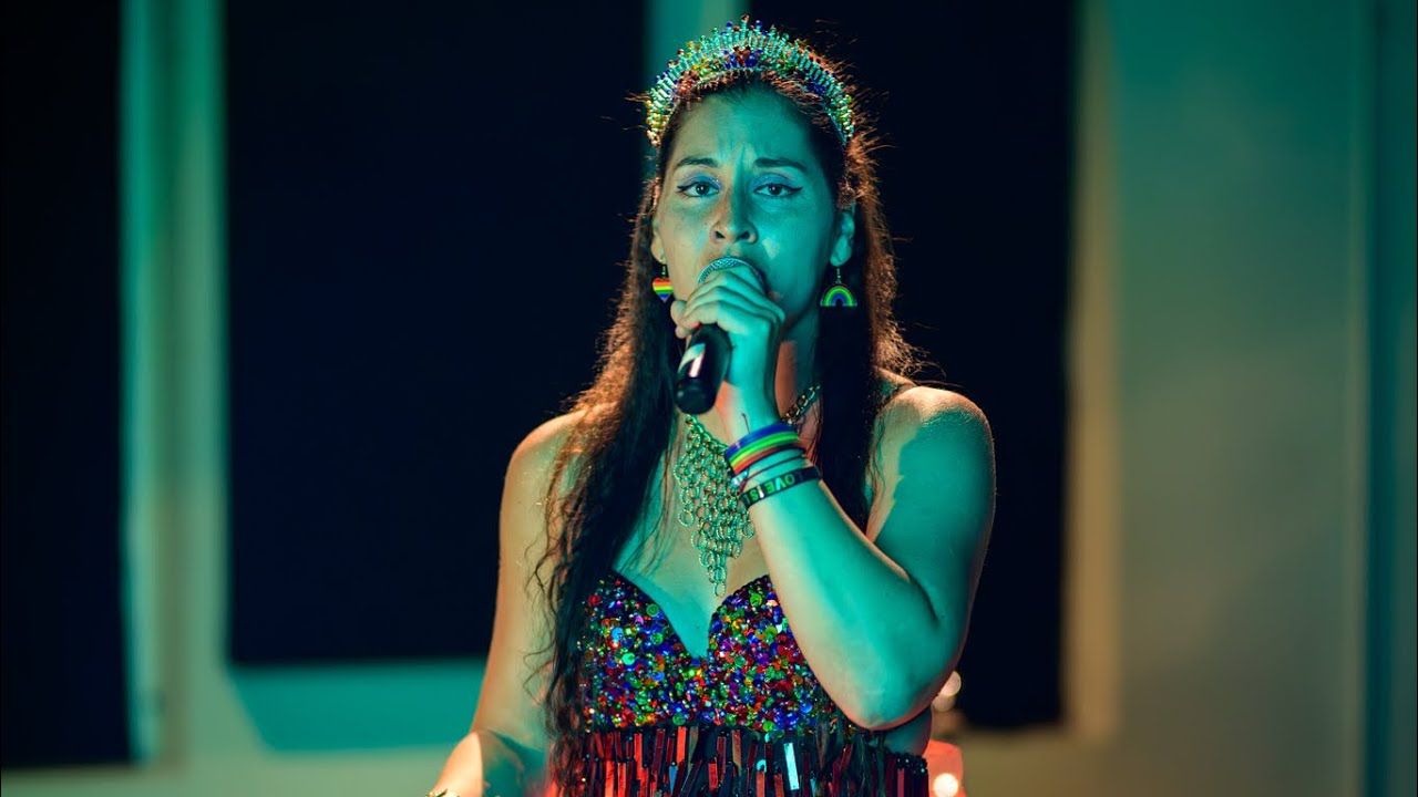 Luana Sandoval - I'm Not Your Perfect Daughter live at the Wavy Music Awards 2025