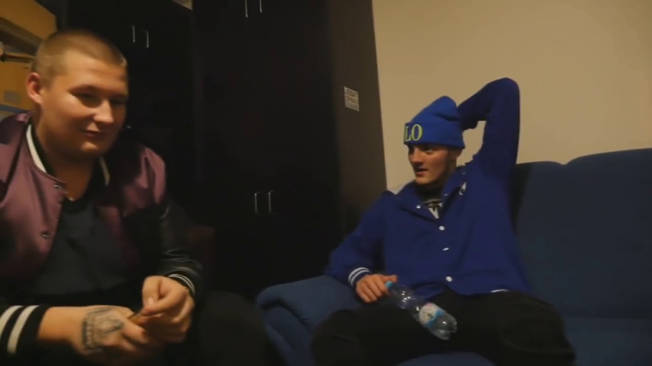 Riad - Auta, prachy, drah&yacute; hadry (Video + Text)