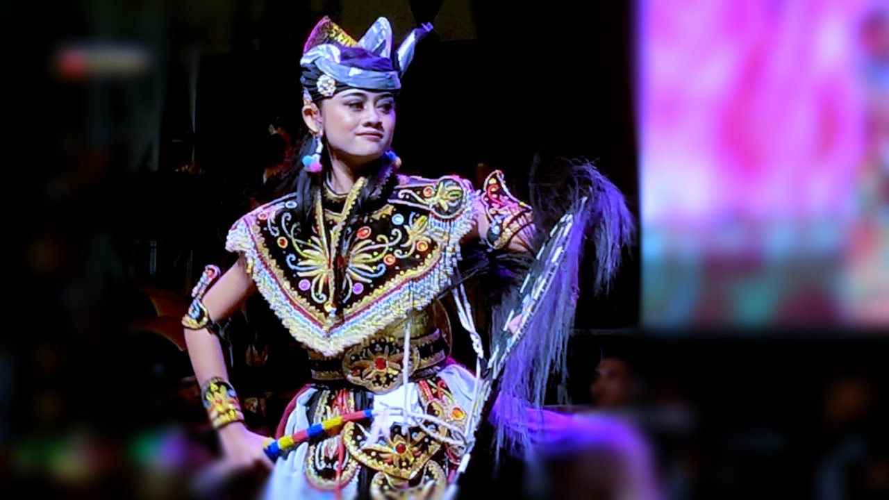 Penari Jaranan Tercantik..!! Jaranan Senterewe Putri Kreasi - Lapangan Balerejo Kauman Tulungagung