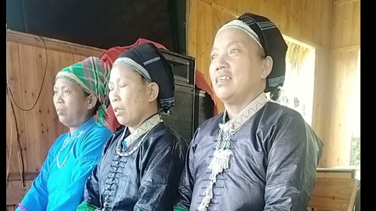 Hát nùng giải trí tại khu du lịch hồ thầu