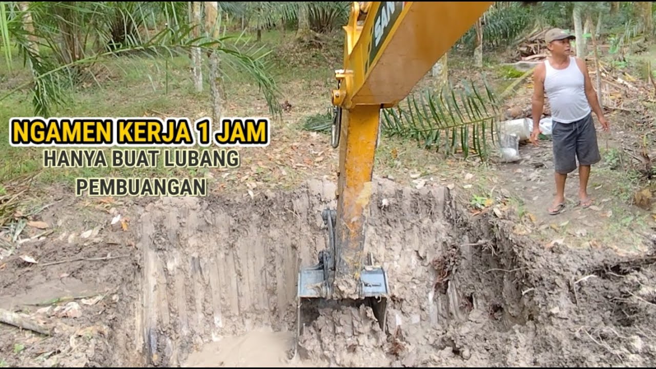 Ngamen satu jam hanya untuk buat lubang pembuangan