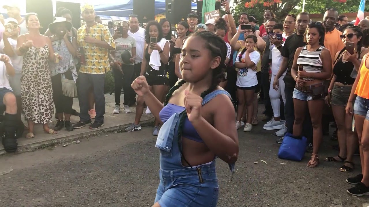 Batey de los Hnos Ayala. Día Internacional de la bomba. Invitado: Colectivo Umoja.