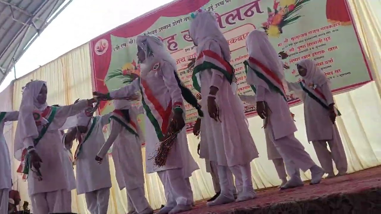 Annual function day action song PM Shri NP Urdu school no 2 Buldana 