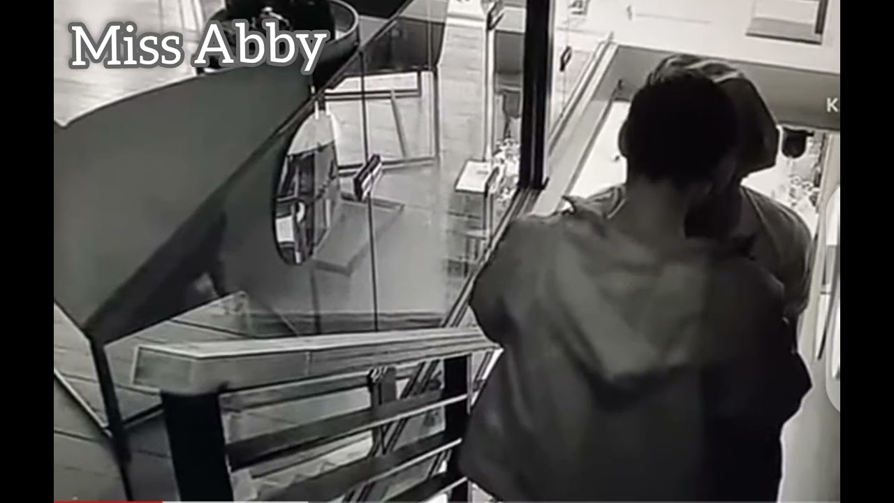 BBTITANS2023~ KHOSI AND THABANG KISSING PASSIONATELY *LATE NIGHT KISSES* #BBTitans