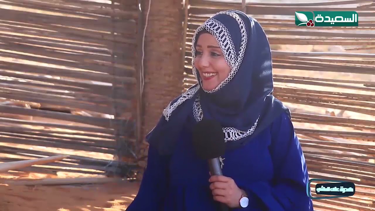 امراة من سقطرى تمتهن صيد الأسماك وصناعة العشاش