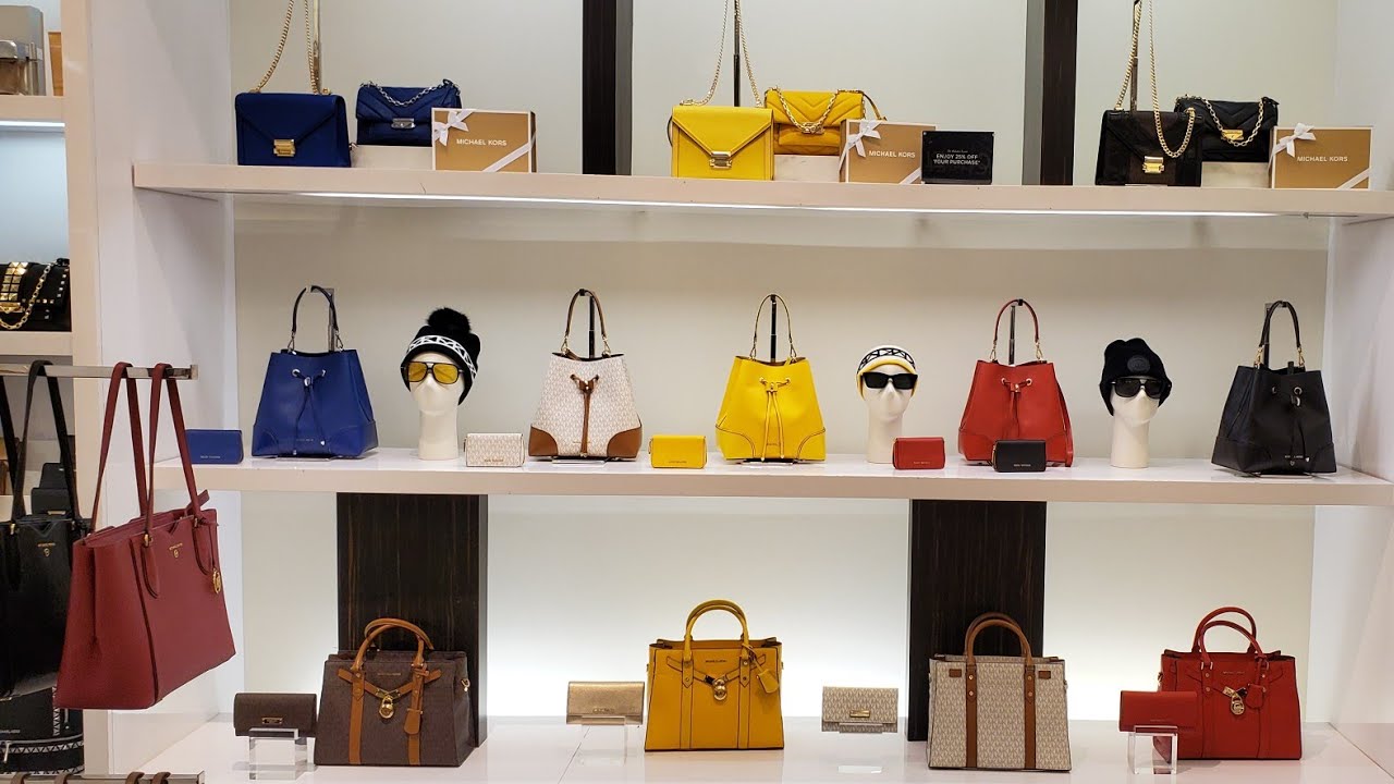 MICHAEL KORS RETAIL STORE