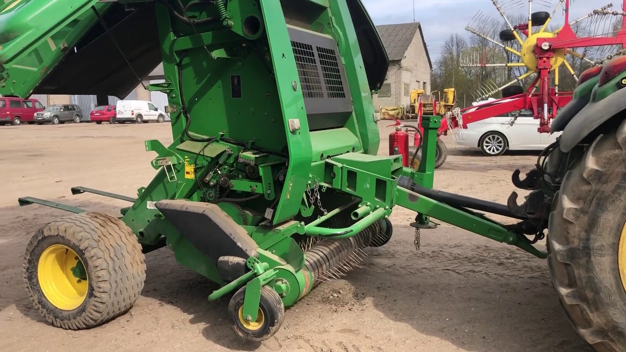 John Deere 854