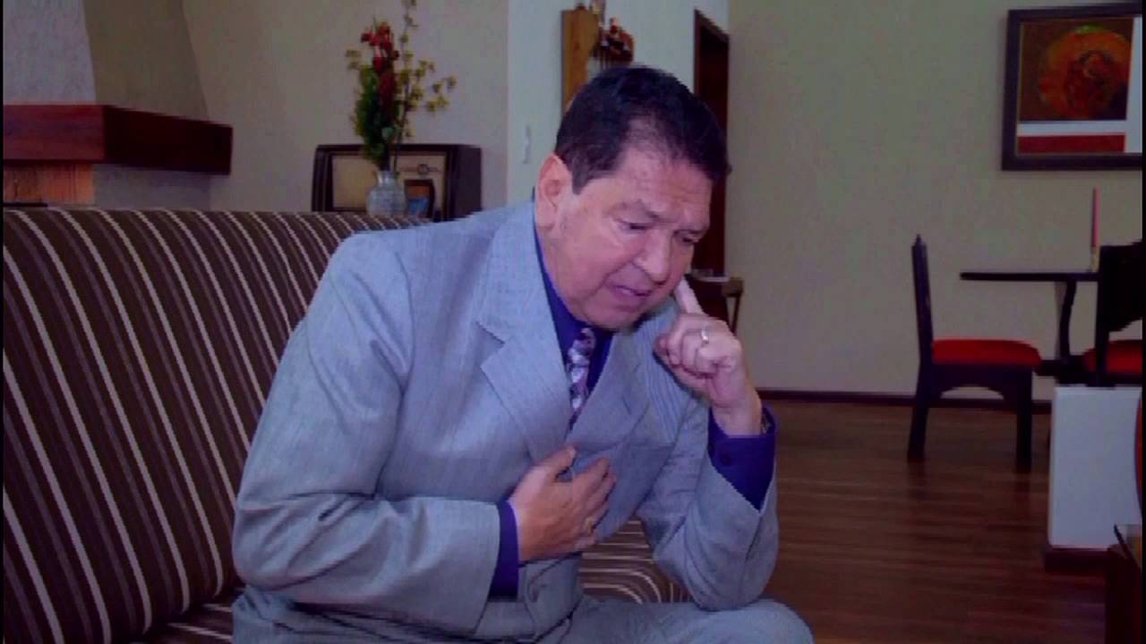 CLAUDIO VALLEJO...AUN LLORAS POR MI....Video Oficial