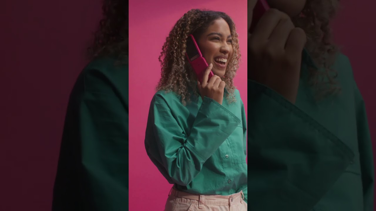 Upgrade your style with the #Nokia2660 Flip phone 🤩 #FlipMode  #BringBackFlipPhones
